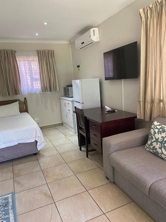 Botleng Guest House Boqate المظهر الخارجي الصورة